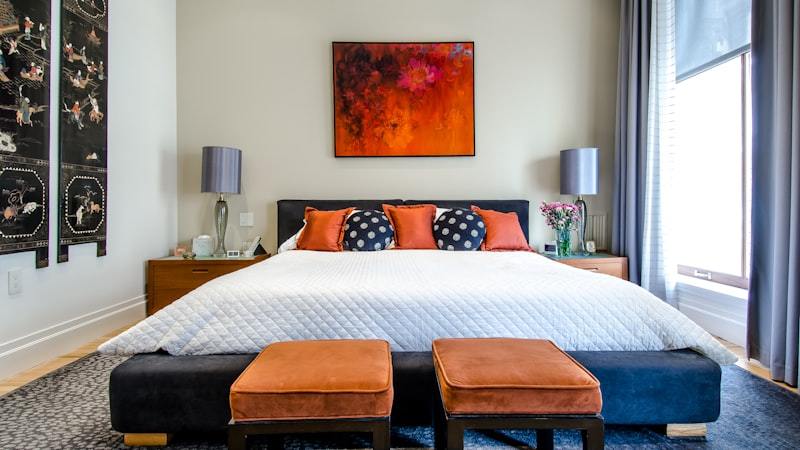 Cooling Bedroom Makeover: Colors, Textiles, and Airflow for Better Summer Sleep