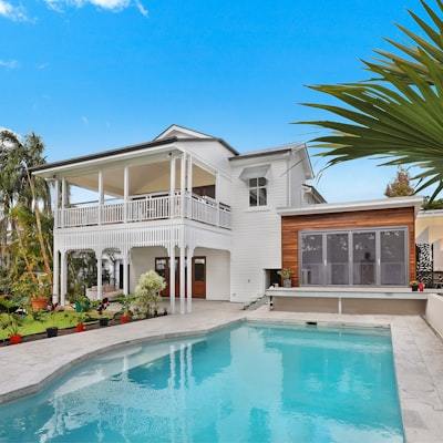 L.A. Home, 5 bd, 6 ba