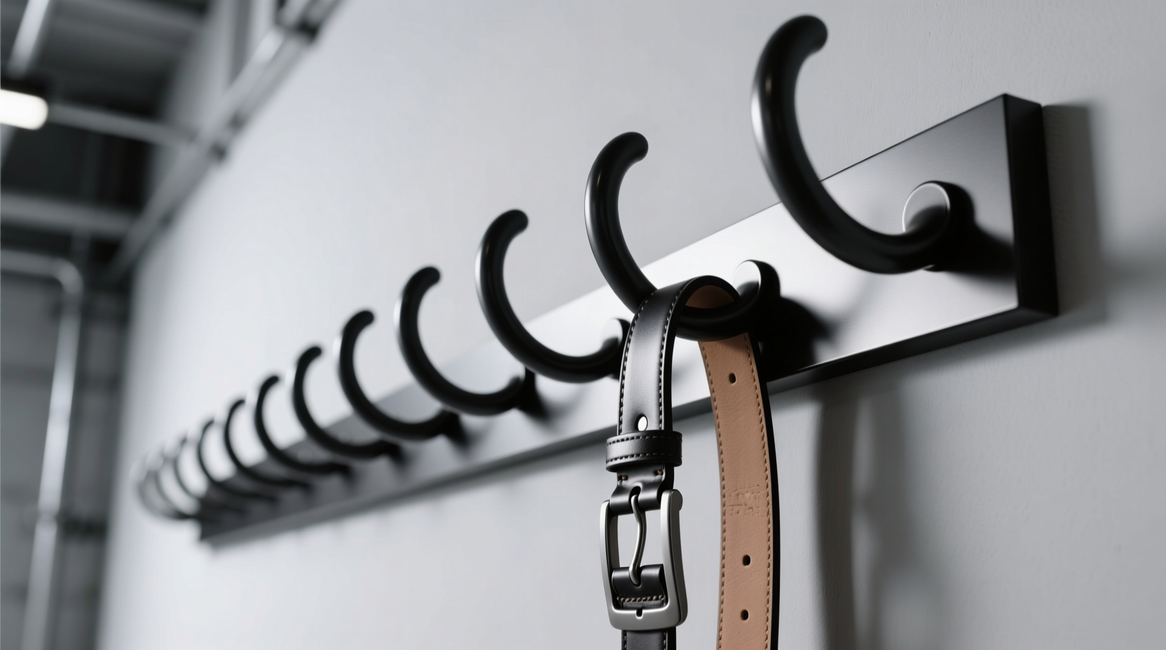 belt hangers vs wall hooks which prevents stretching