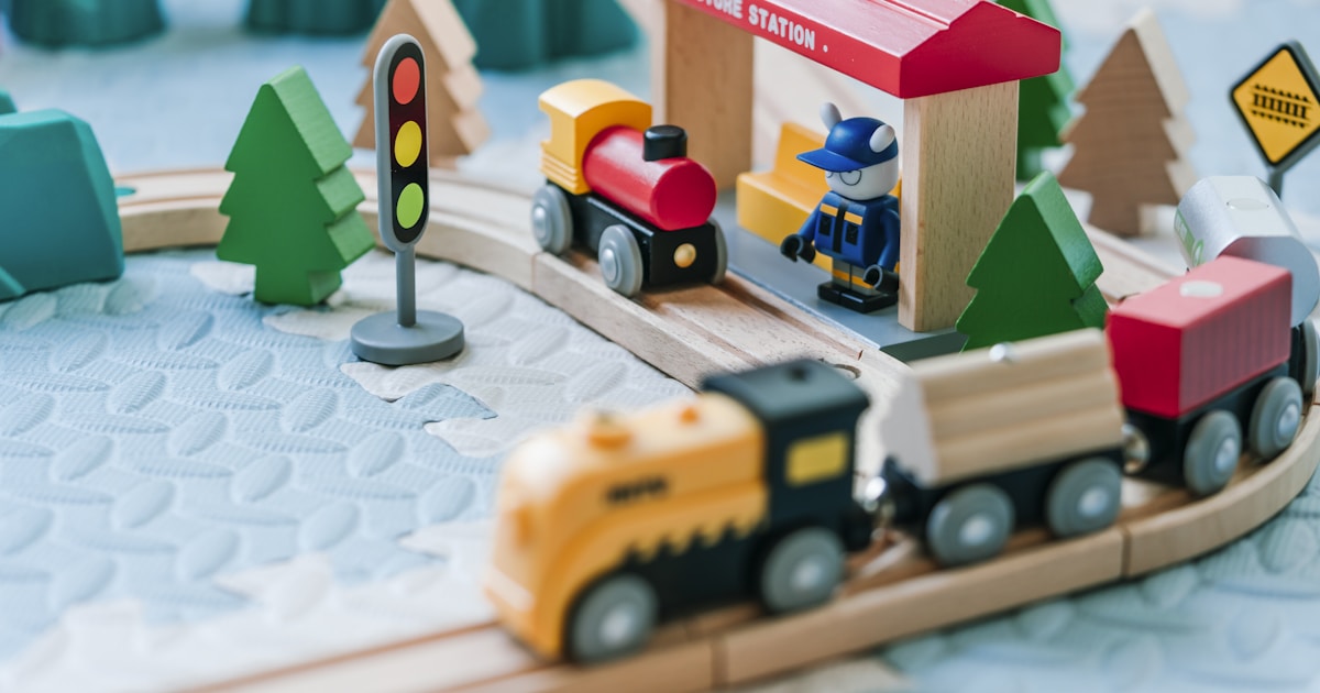 Wooden Toys vs Plastic: What Child Development Research Actually Shows (2026)