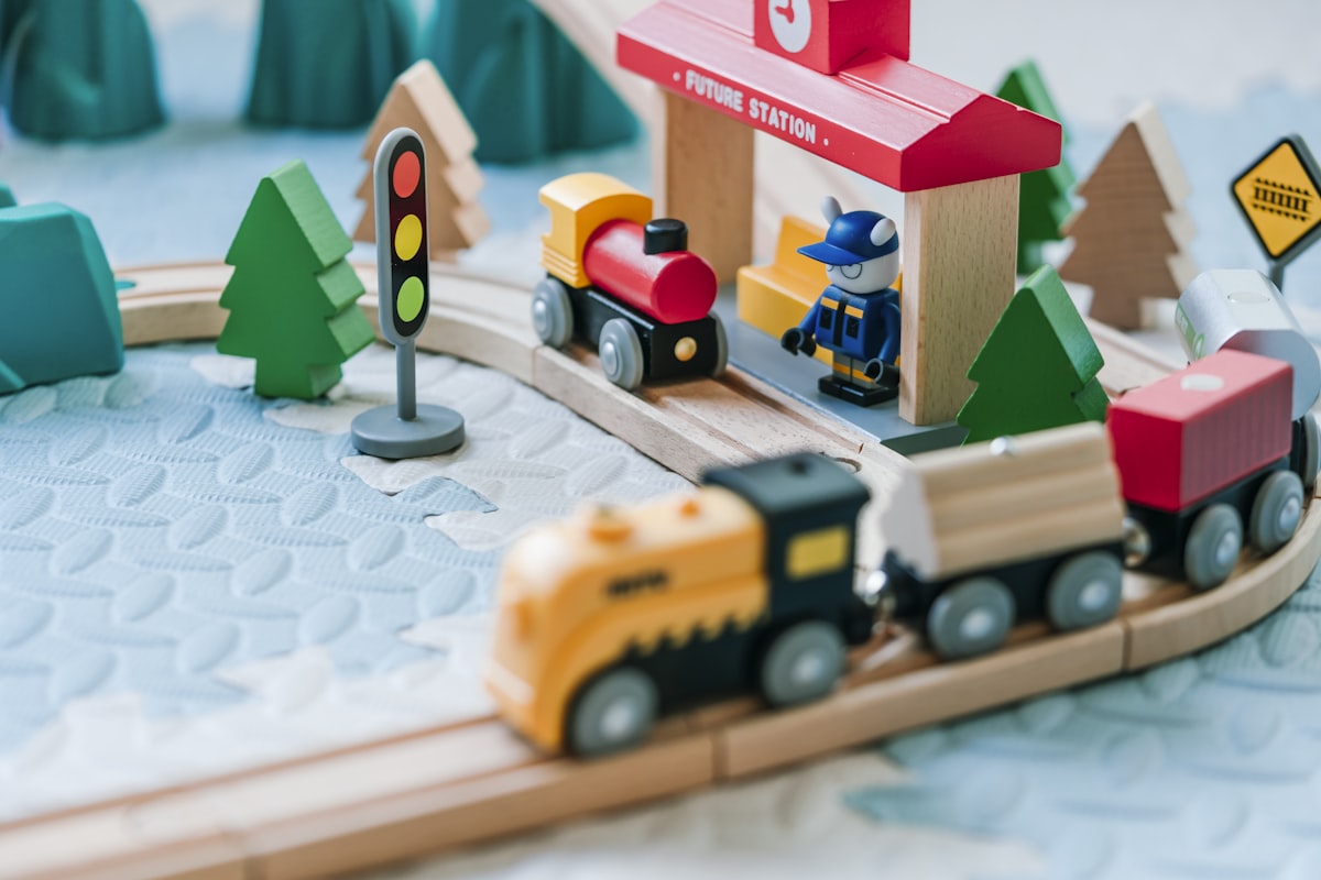 15 Best Montessori Toys for 2-Year-Olds (2026 Expert Tested & Reviewed)