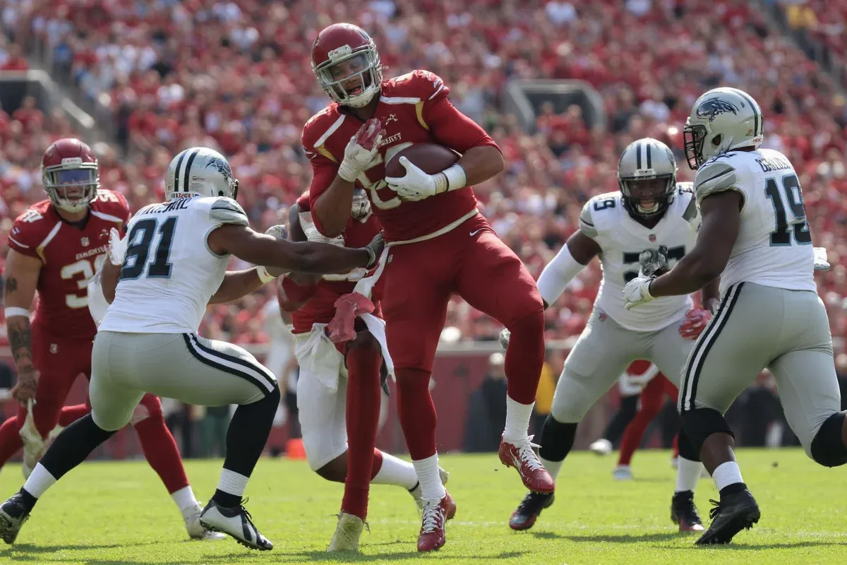 What Does a Running Back Do in Football? Key Roles Explained