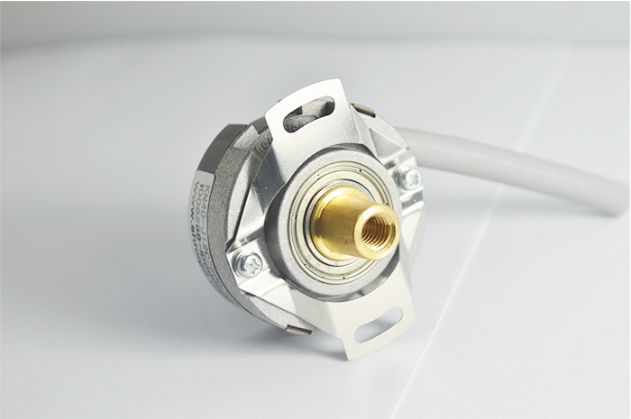 KN40 Taper Shaft 8mm DC5V UVW Signal 1000ppr TTL 15 Cord Wires Dc Motor Encoder QR145-05/05-10