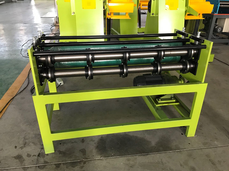 Hot sale simple metal sheet slitting machine with good price