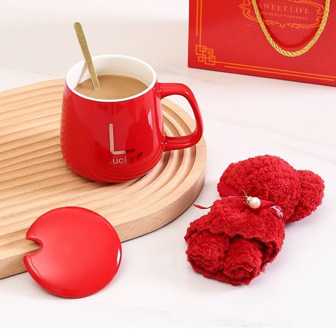 what is a bridal shower gift