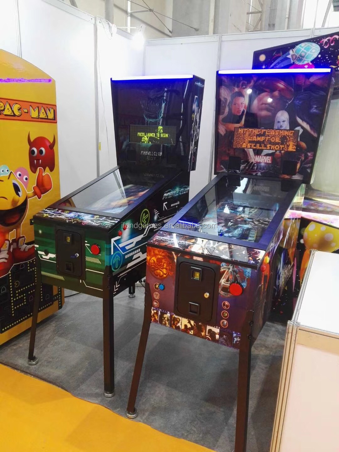 アタリ社製　ピンボールゲーム機 コイン式レトロゲームバーチャルピンボール2スクリーン