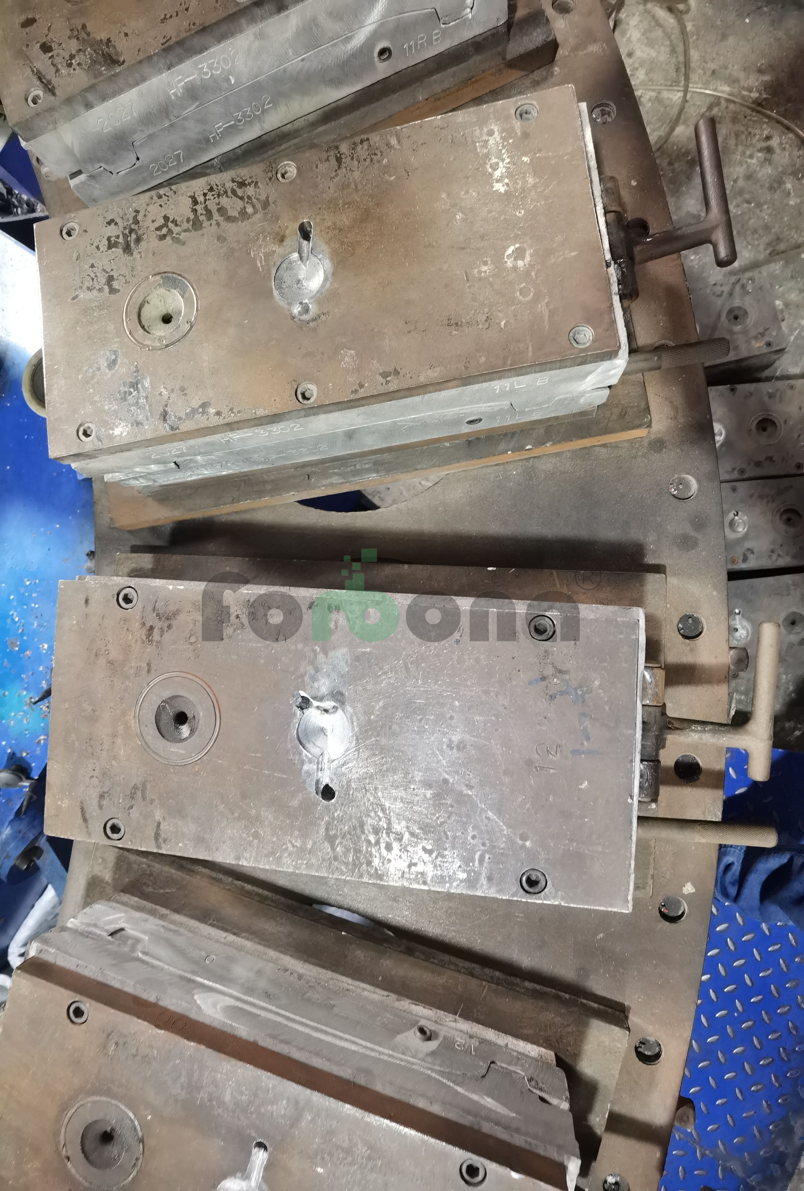 自动pvc/tpr鞋底吹气注塑机拖鞋制造机 - buy shoe making machine