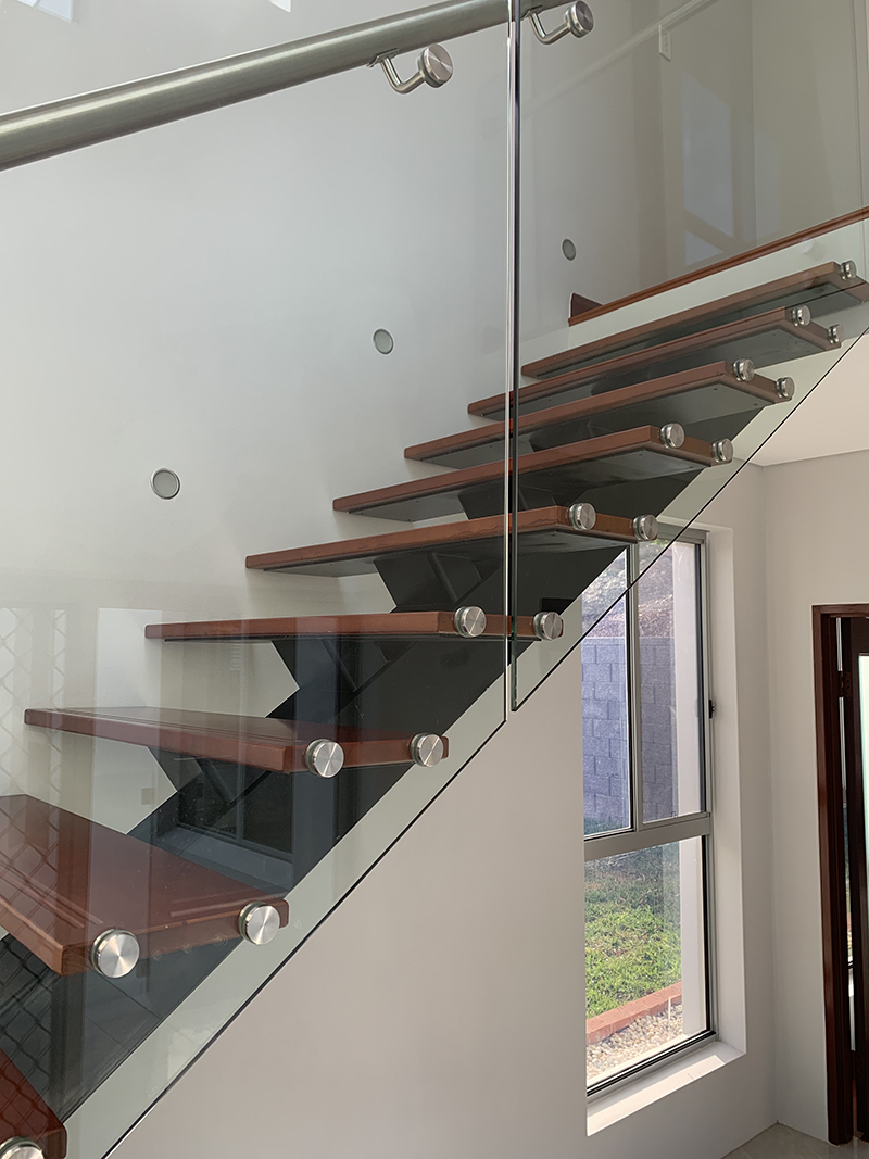 stainles钢栏杆电线楼梯栏杆玻璃栏杆室内锻铁定制木制直梯