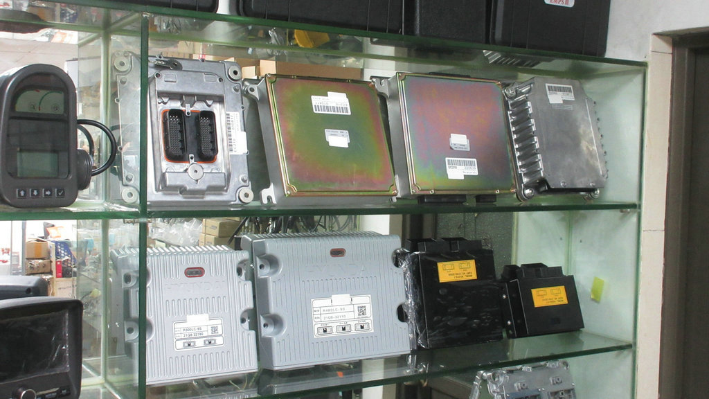 Hitachi Zx450-3 Zx470-3 Controller Box 9287705 9260554 For