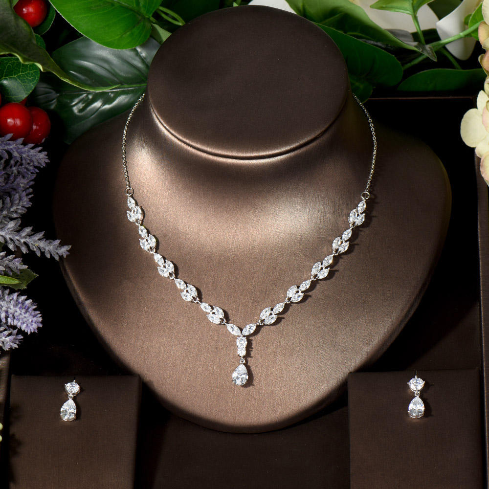 Top 10 Gifts for 20th Wedding Anniversary in 2025