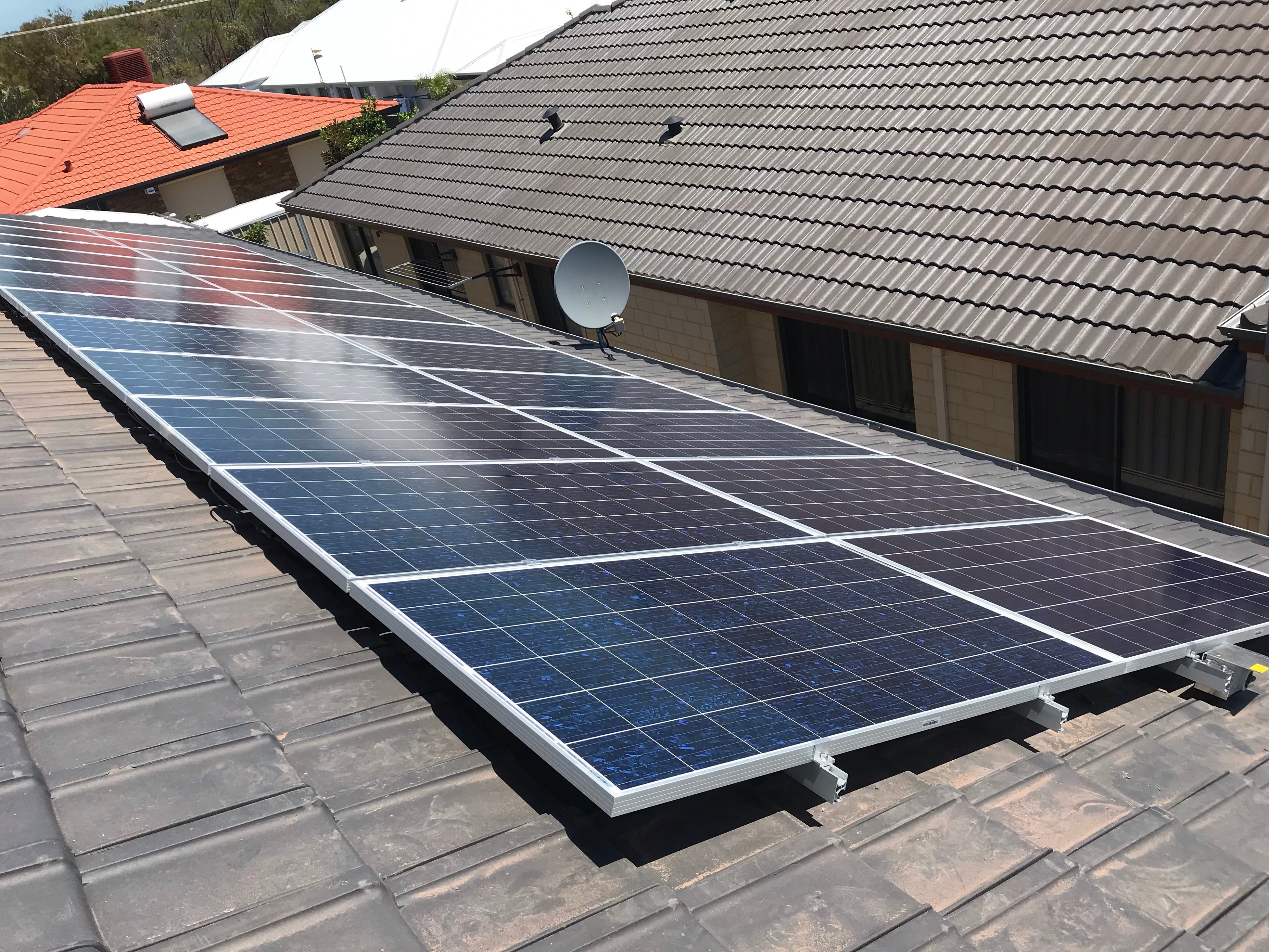 sunpal太阳能瓦片屋顶悬置系统住宅安装使用
