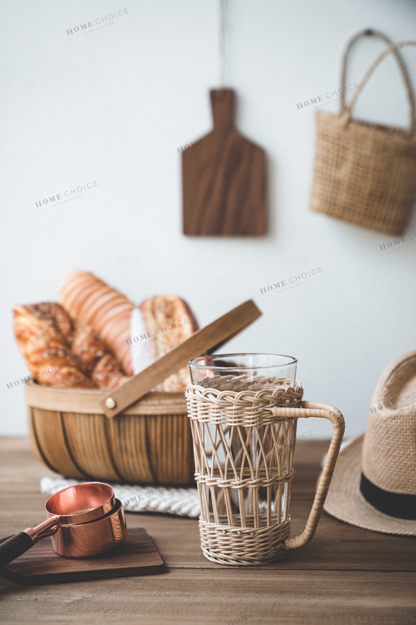 Hot sale coffee tea water clear transparent glass mug glass cup with rattan cup holder