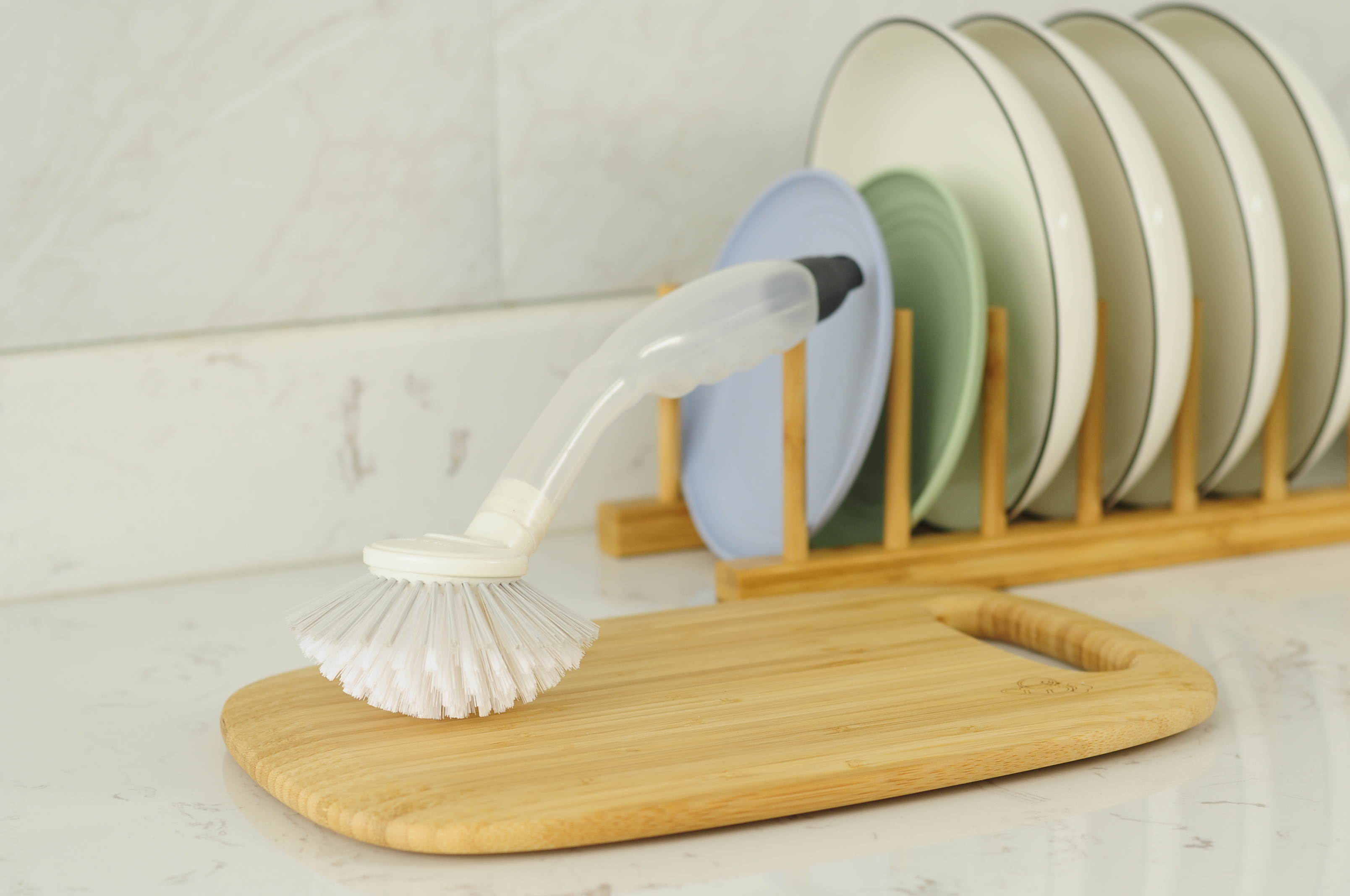 High Quality Cheap Easily Cleaned Round dish brush with soap dispenser