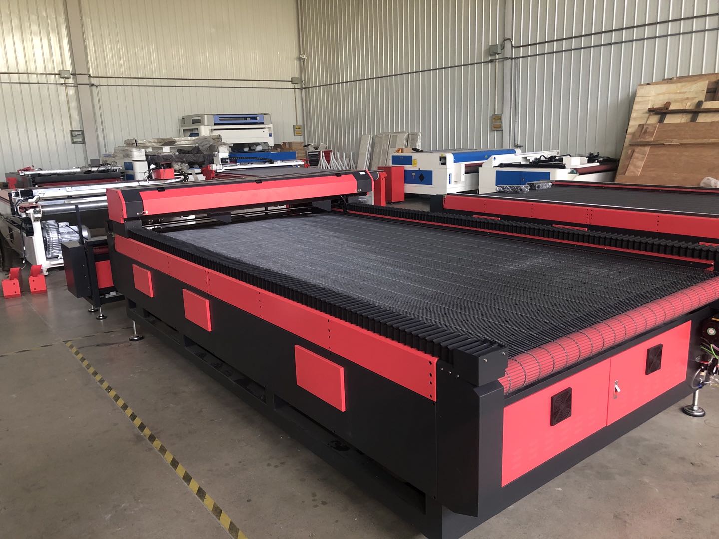 clothing machine auto feeding fabric laser cutting machine