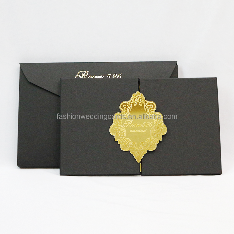 mailing out wedding invitations