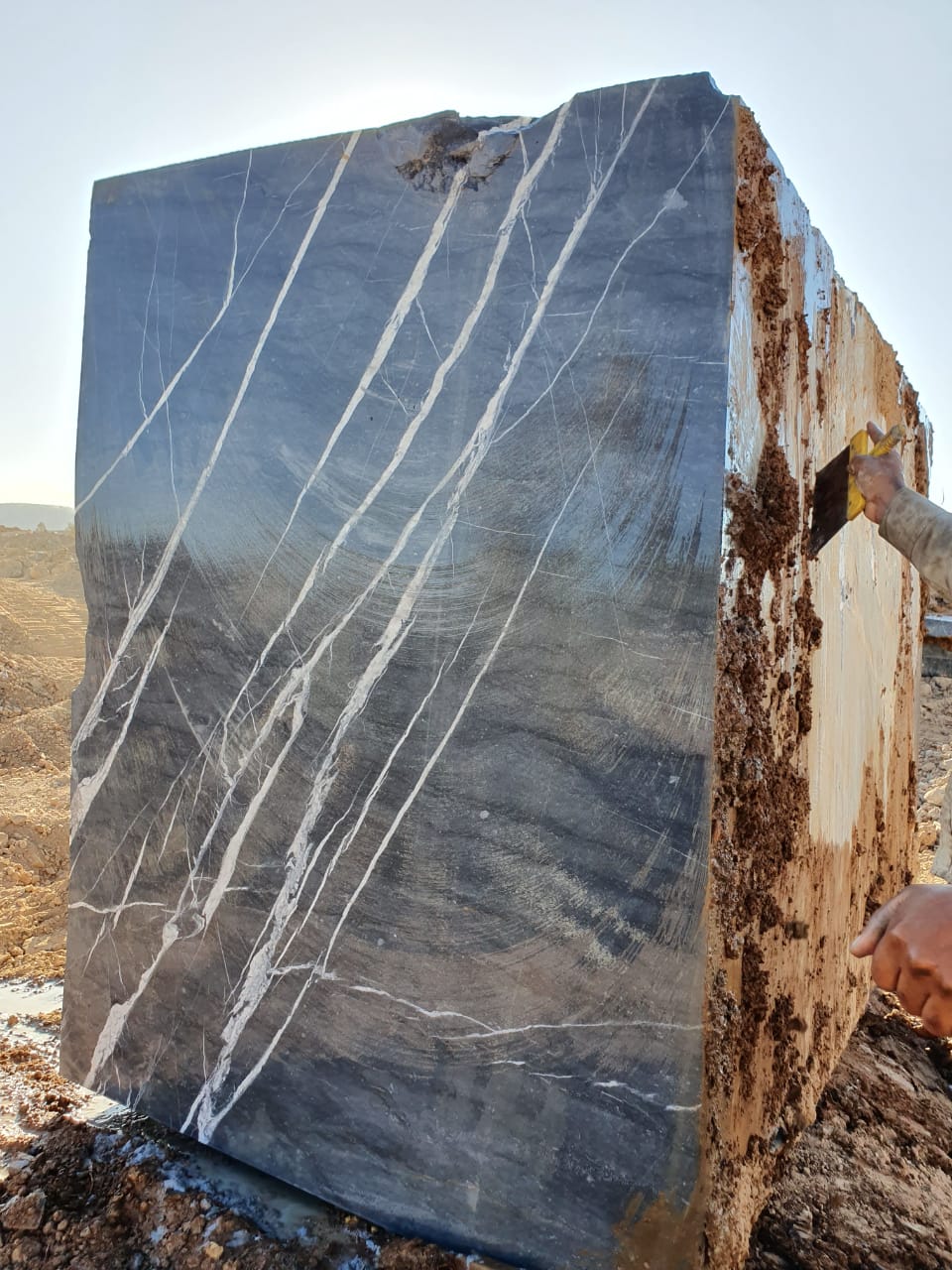 内罗马奎纳黑色大理石块价格