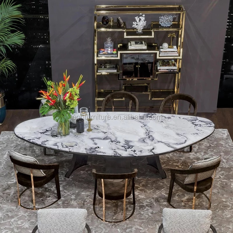 8人掛け用の豪華なイタリアの三角形の大理石のトップダイニング