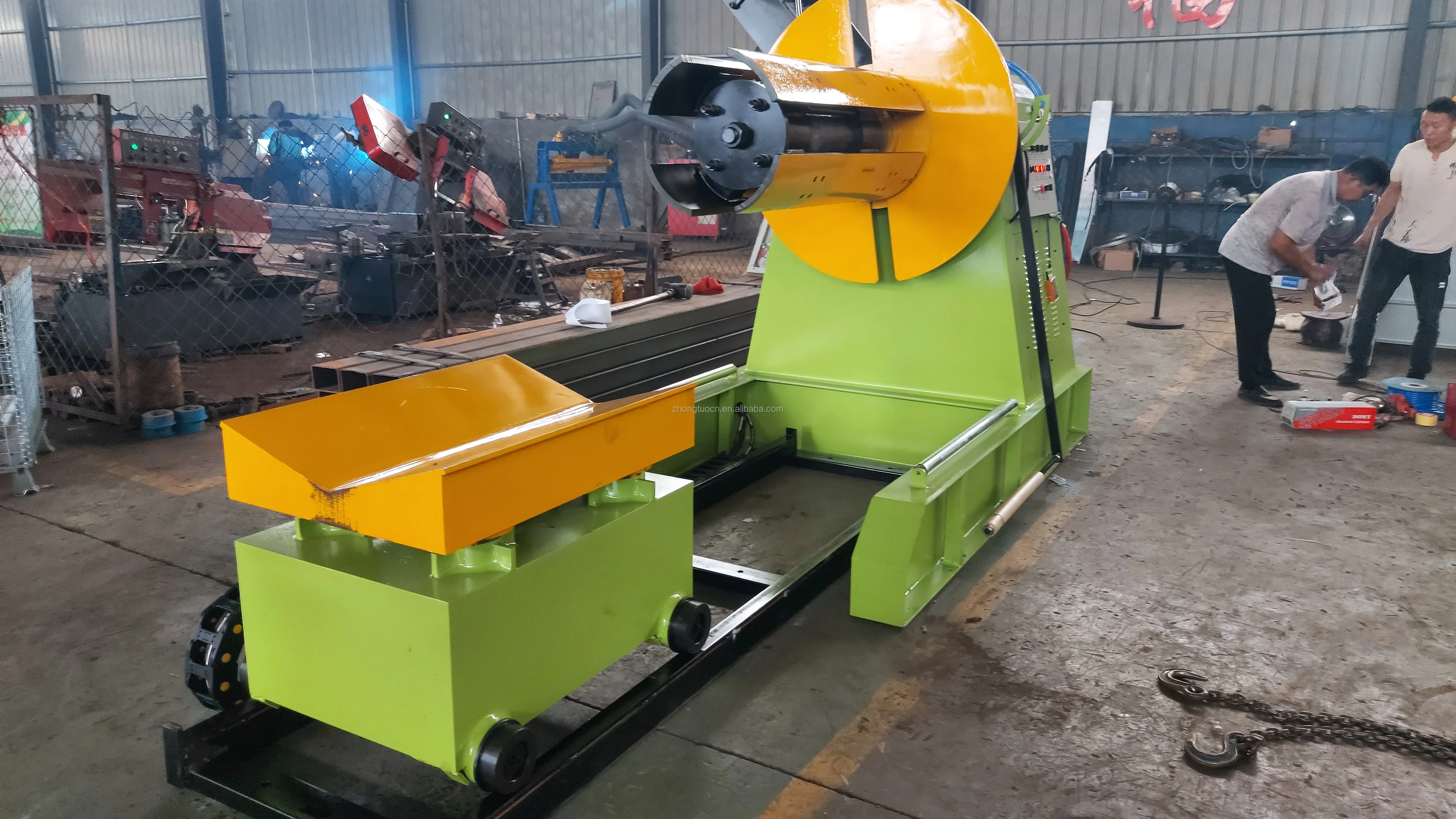 8 Tons hydraulic decoiler with loading car for coil
