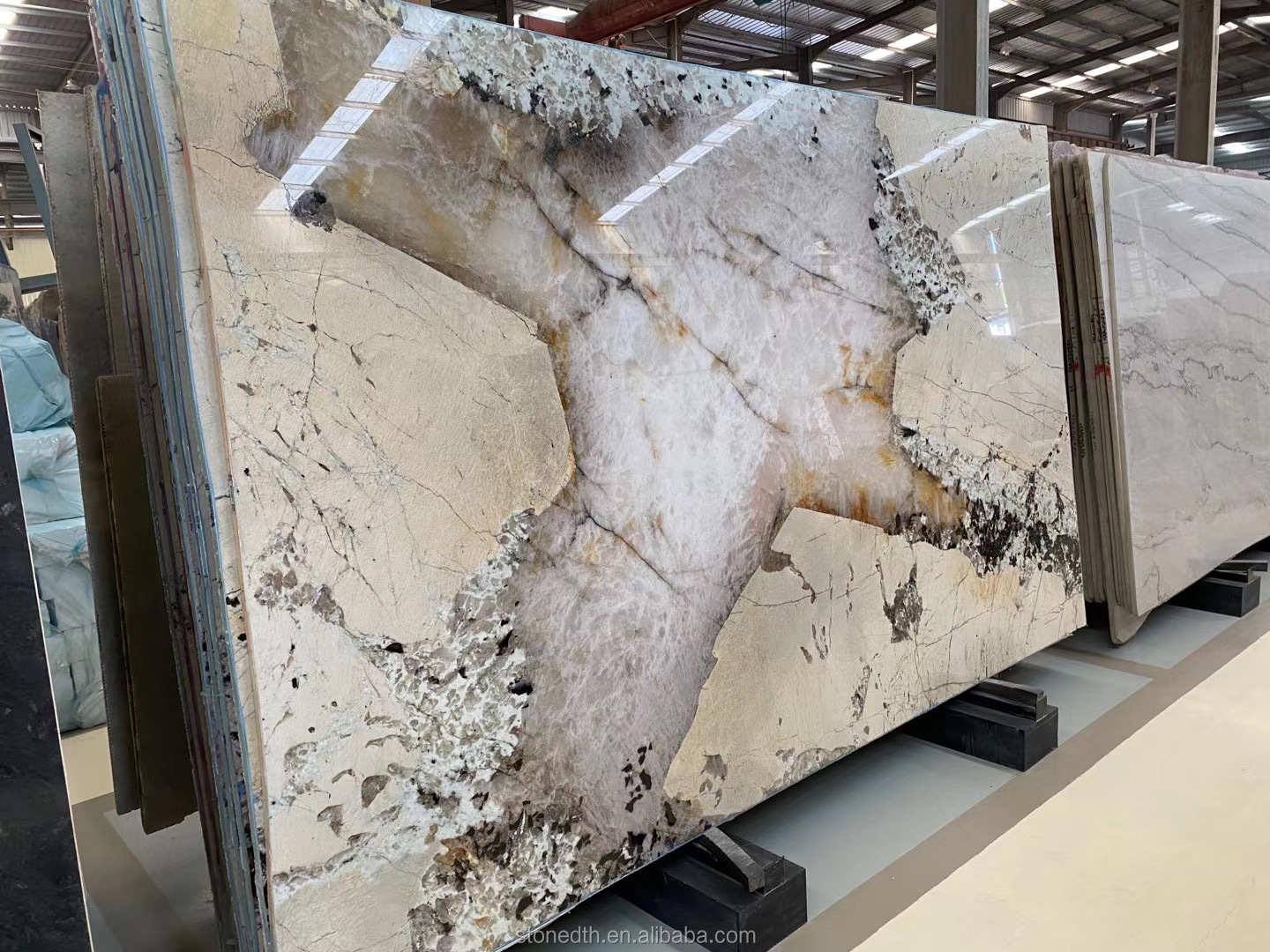 潘多拉石英石晶体黄色豪华石英板地板墙面瓷砖价格 - buy wall tiles
