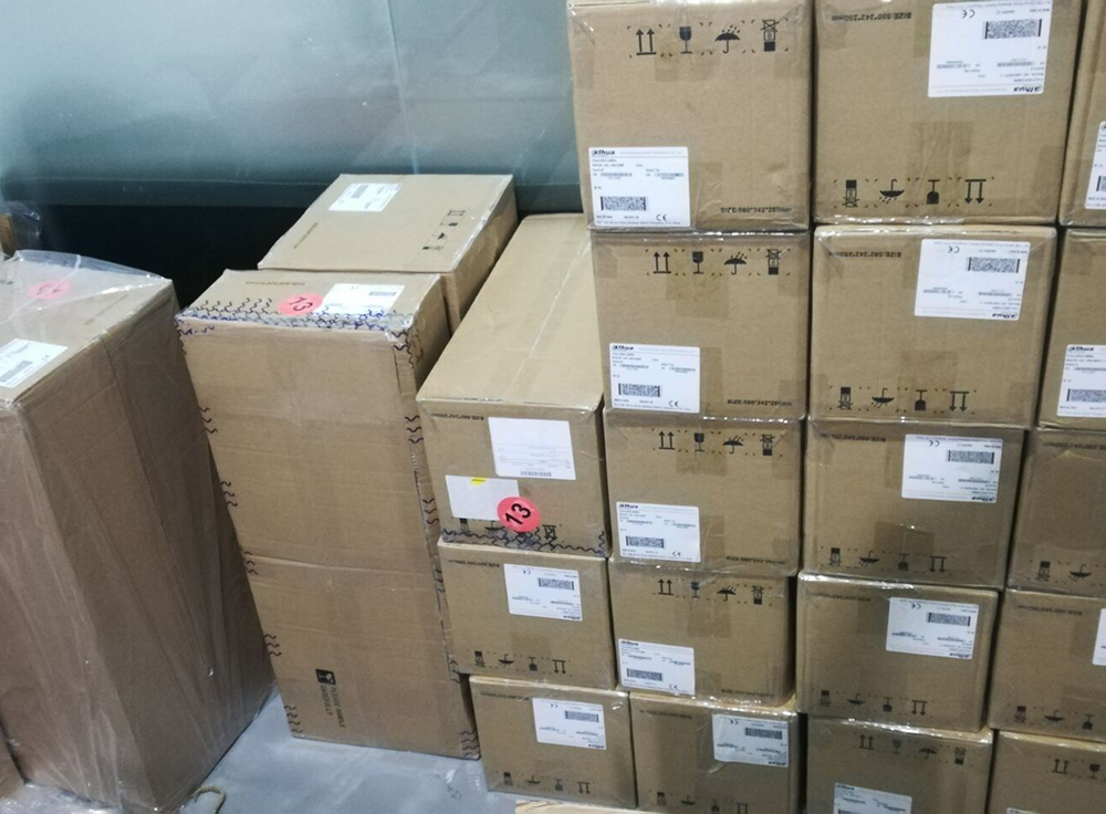 Original Hik 4MP DS-2CD2H43G2-IZS and DS-2CD2386G2-ISU/SL POE IR Built-in Mic AcuSense IPC Fixed Turret Network Camera