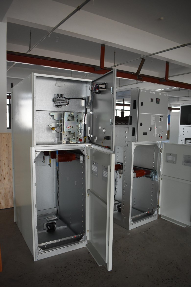 20kv 24kv 中压金属封闭开关柜,用于电力保护和配电