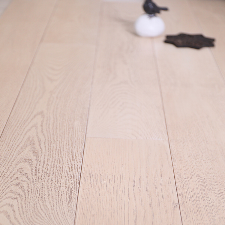 Greenland 18mm Thickness Solid wood Oak Hardwood UV Lacquered Wooden Flooring