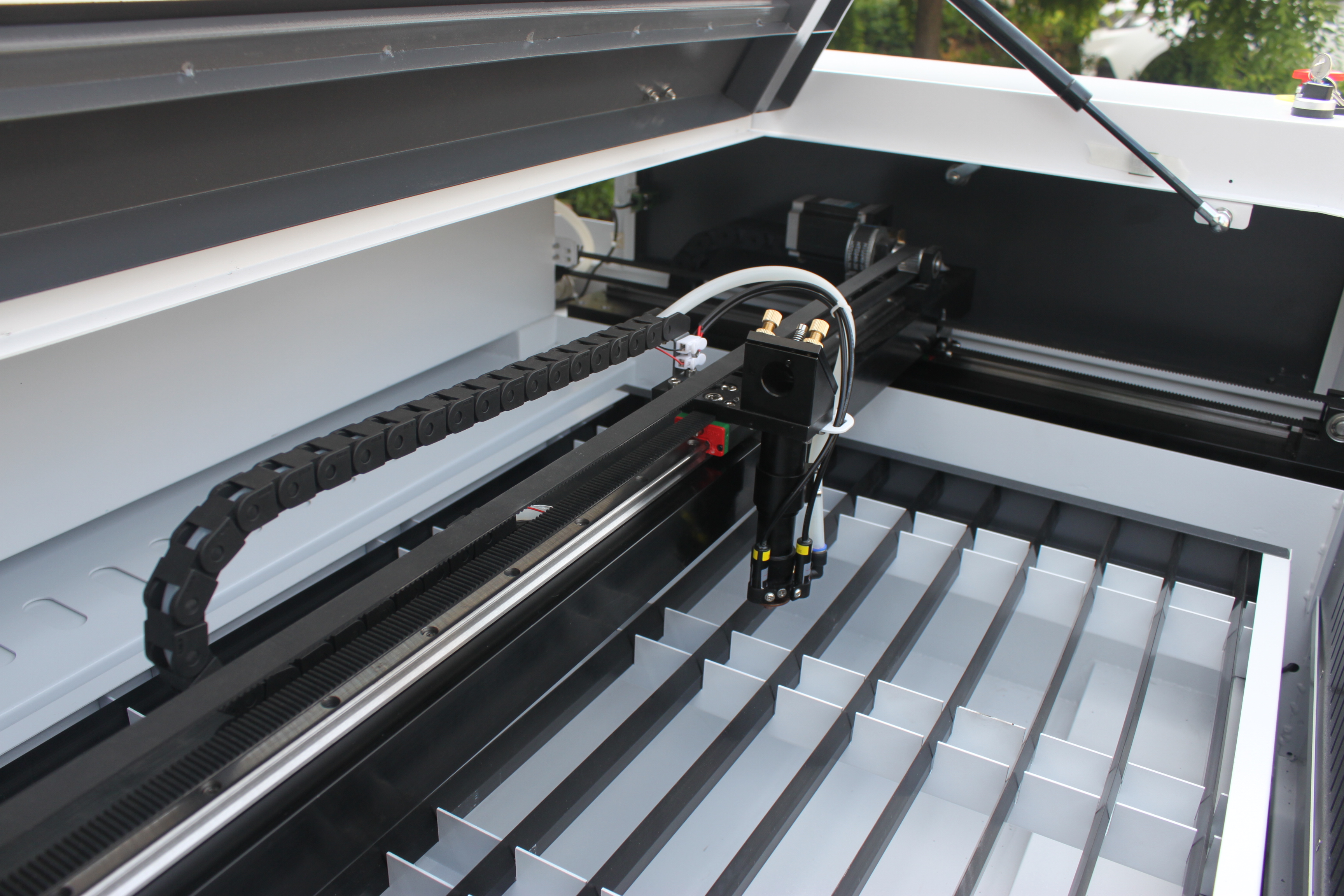 Acrylic Plastic Cloth Wood Laser Cutting Machine 100W CNC Co2 Laser Cutter 3