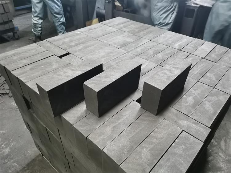 Alumina Magnesia Carbon Brick Good Thermal Shock Carbon Bricks
