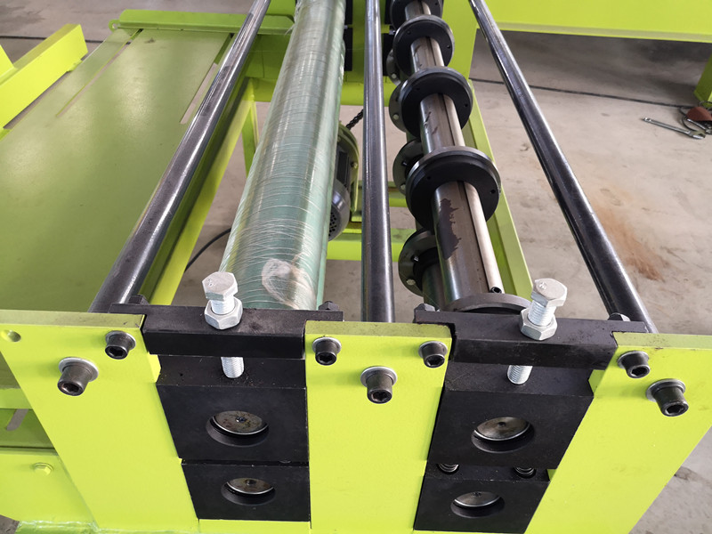 Hot sale simple metal sheet slitting machine with good price