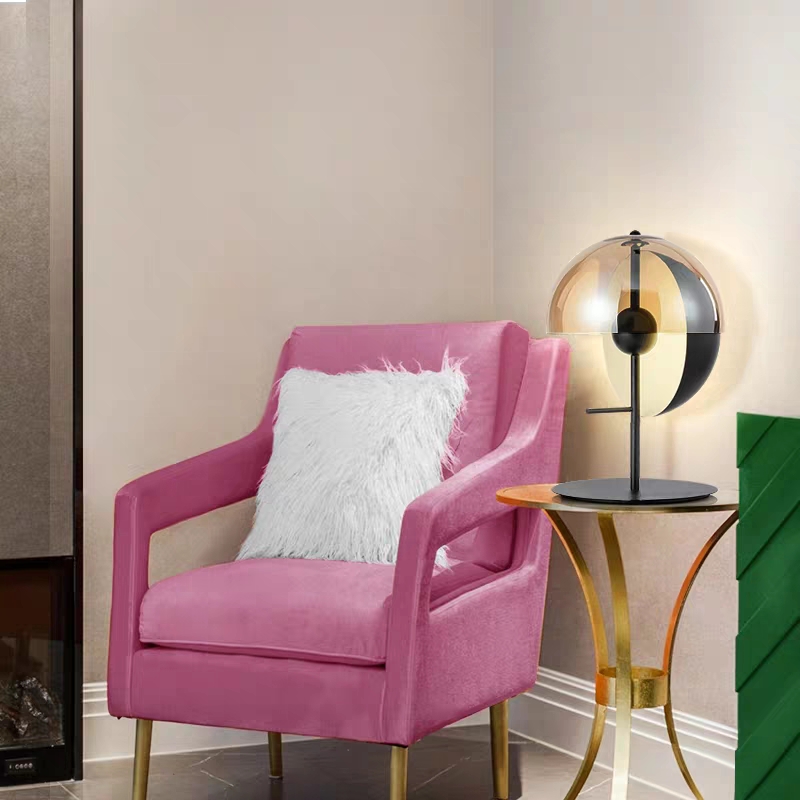 Nordic postmodern minimalist style creative table lamp light luxury art living room hotel bedroom bedside decoration model room
