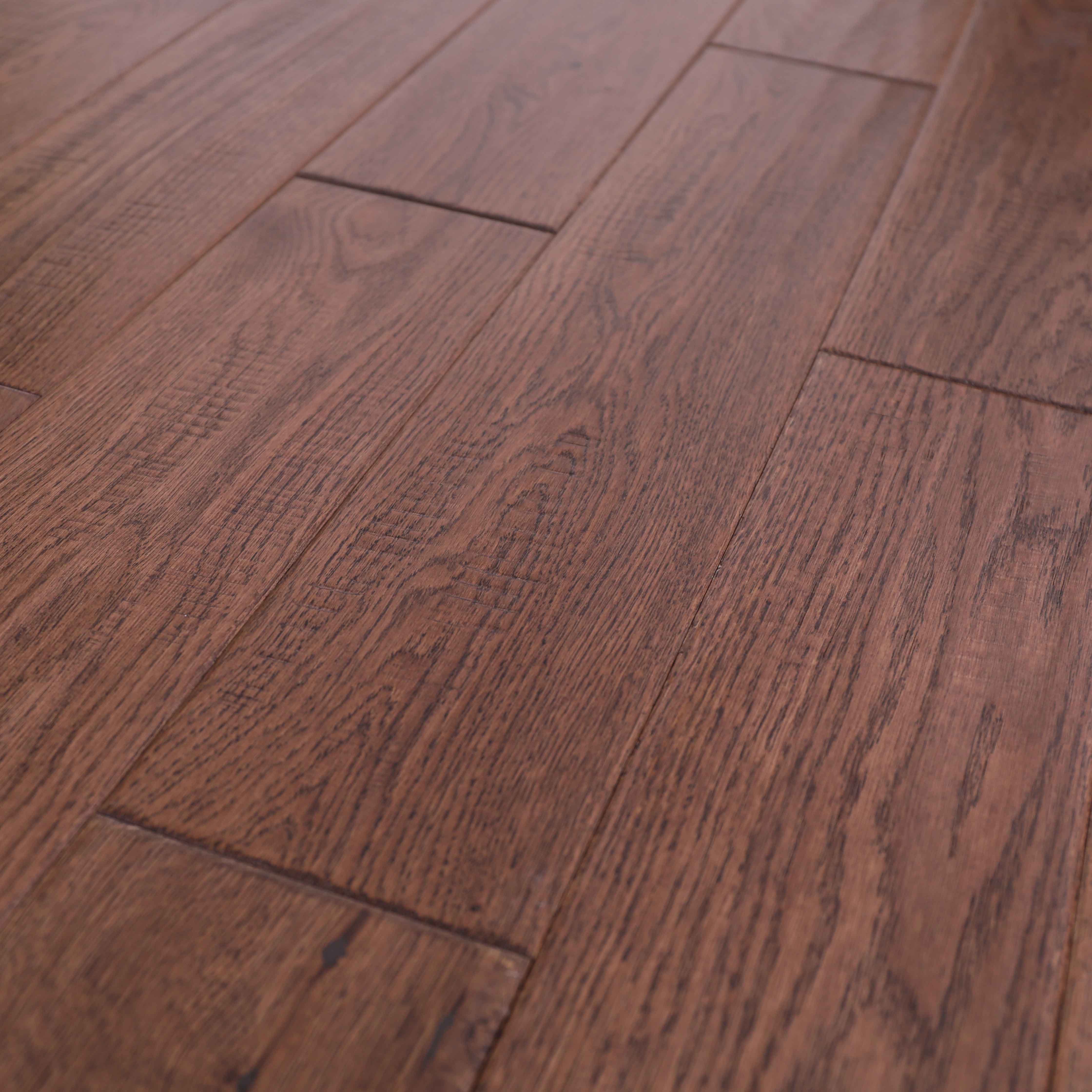 18mm Antique Oak UV Lacquered  Solid Wood Handscraped Flooring