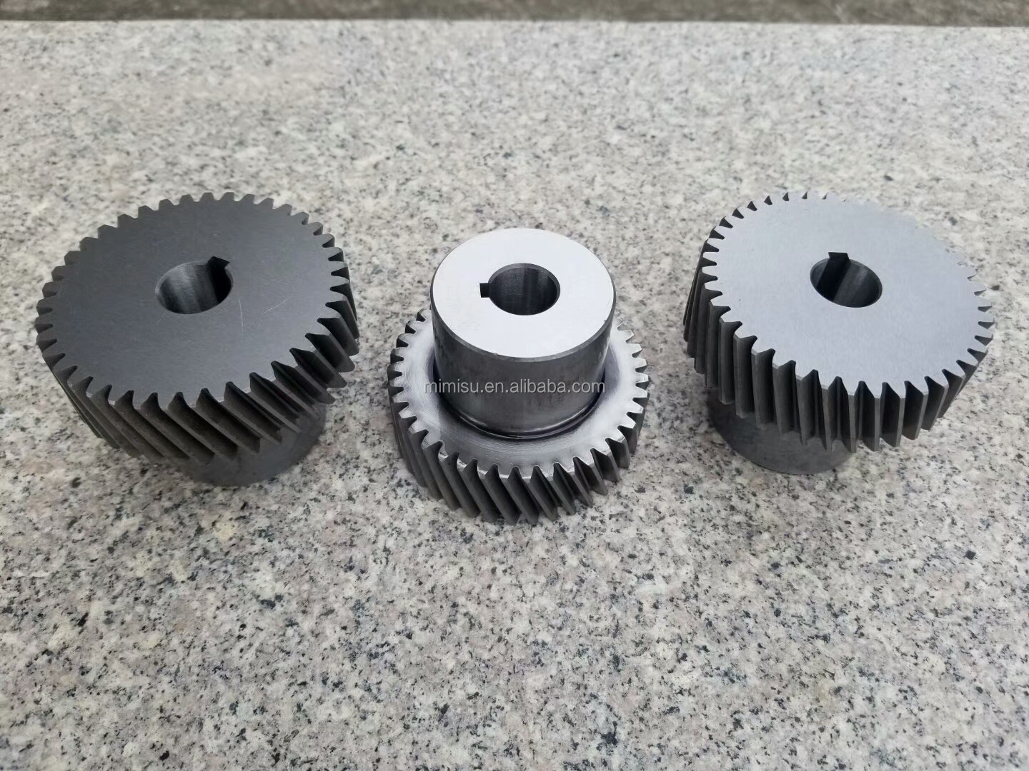 m3 m4 m6 斜齿轮齿条和小齿轮 29*29 l1000,带 din5 品质等级和直线