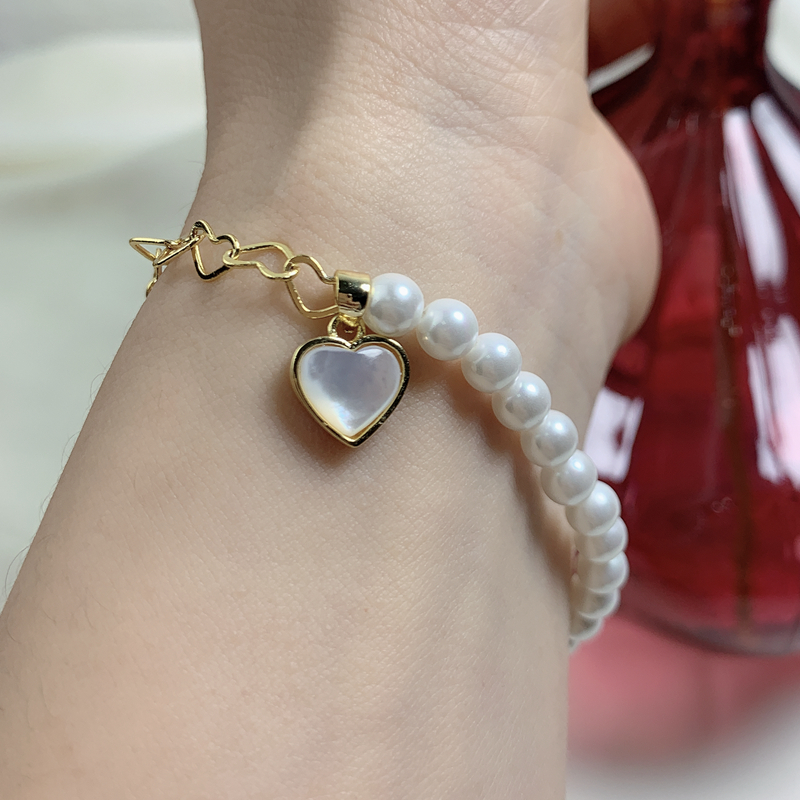 批发爱心心魅力手镯女士时尚珍珠母贝壳手镯首饰 - buy bracelets