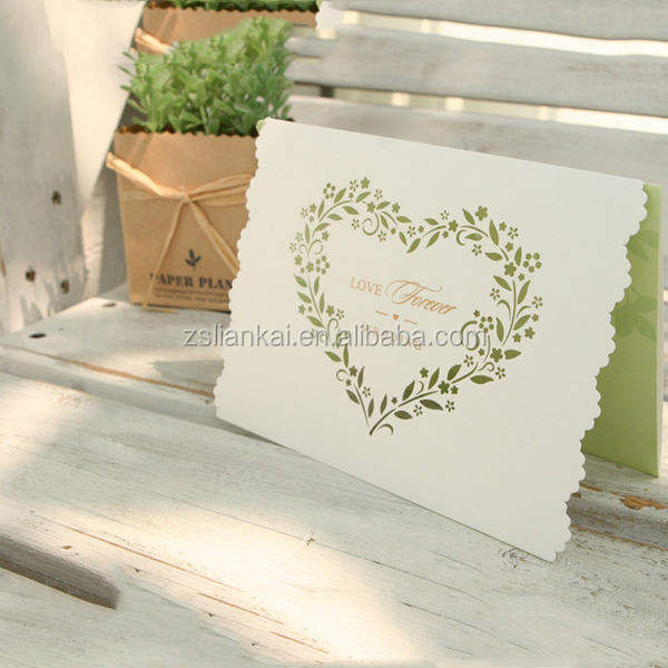 standard invitation size