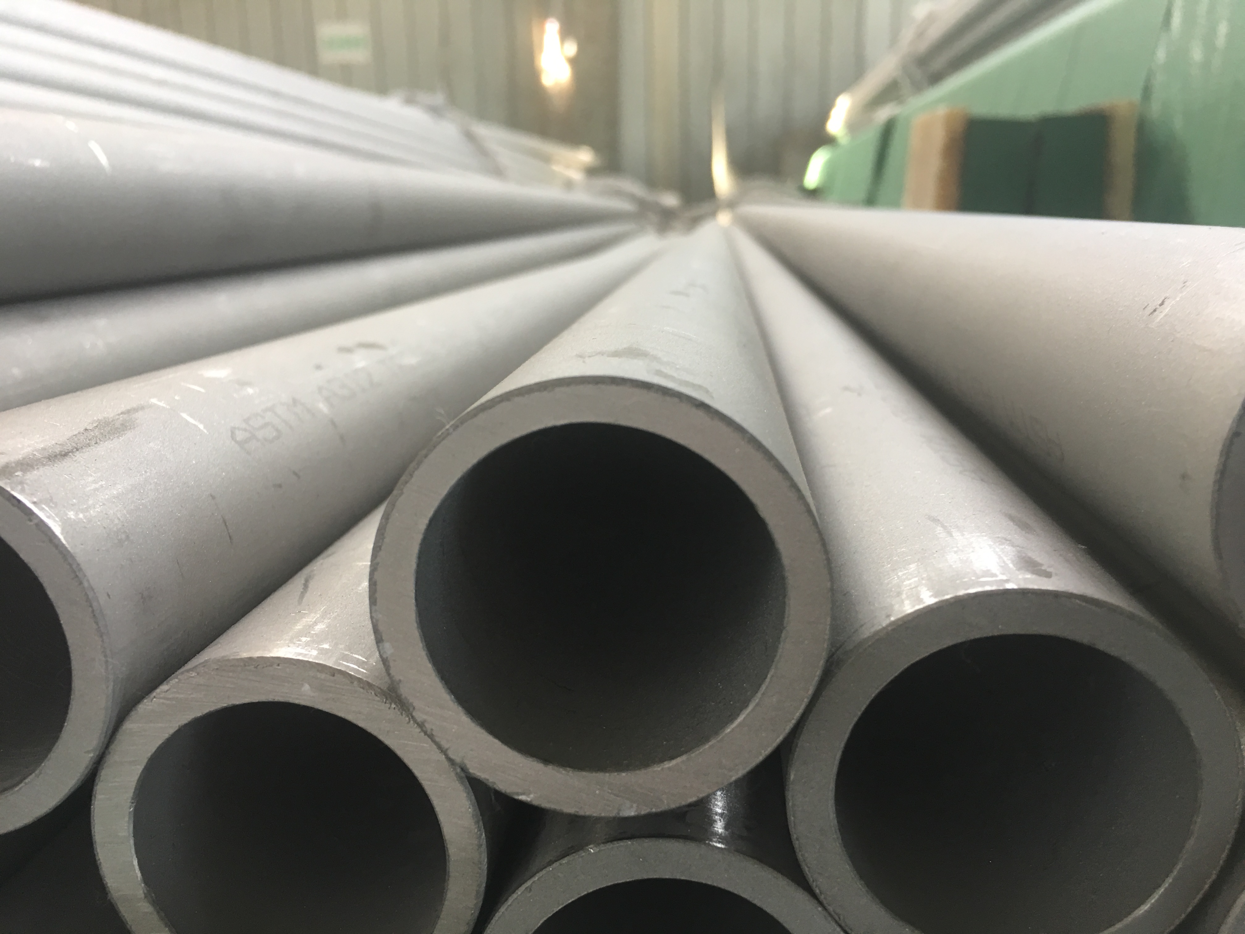 Steel Pipe Copper Nickel Alloy Seamless Distiller Tubes CuNi 90 Straight Copper Pipe
