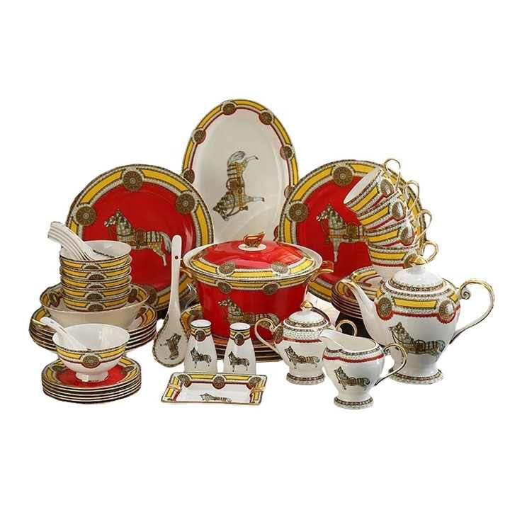 Paragon パラゴン　ファインボーンチャイナ　12点セット 卸売58個西洋高級ダイニングルームセット赤い馬の家の装飾ファイン