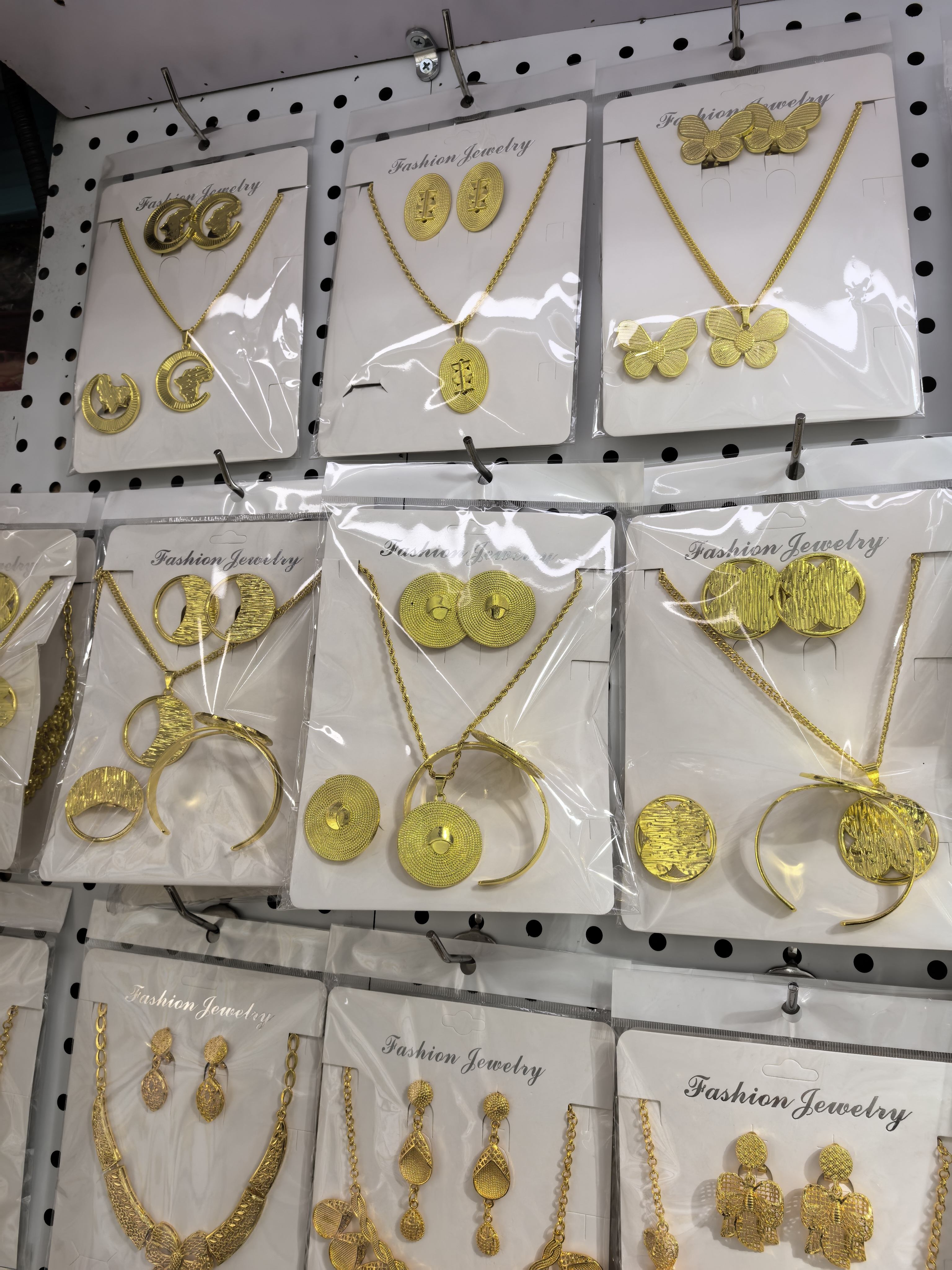 how to send starbucks gift card via text without email