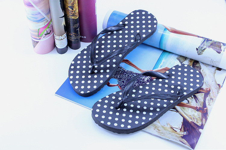 Women Flip Flops Slippers Outdoor Anti-slip EVA rubber evergreen Flip-flops Soles Bathroom Slides Shoes