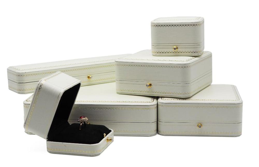 High Quality Gift Case PU Leather Jewelry Box For Ring Pendant Necklace Set