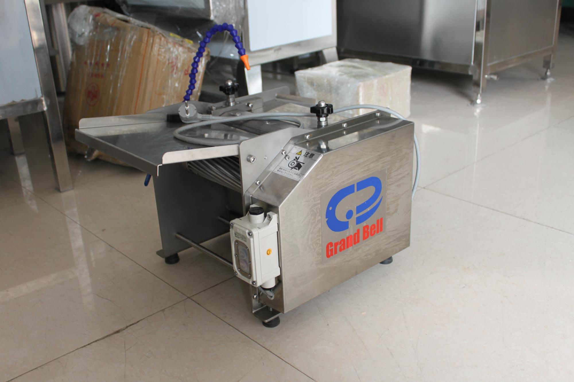 fgb-270 小型鱼剥皮机器鱿鱼加工 - buy fish skin peeling machine