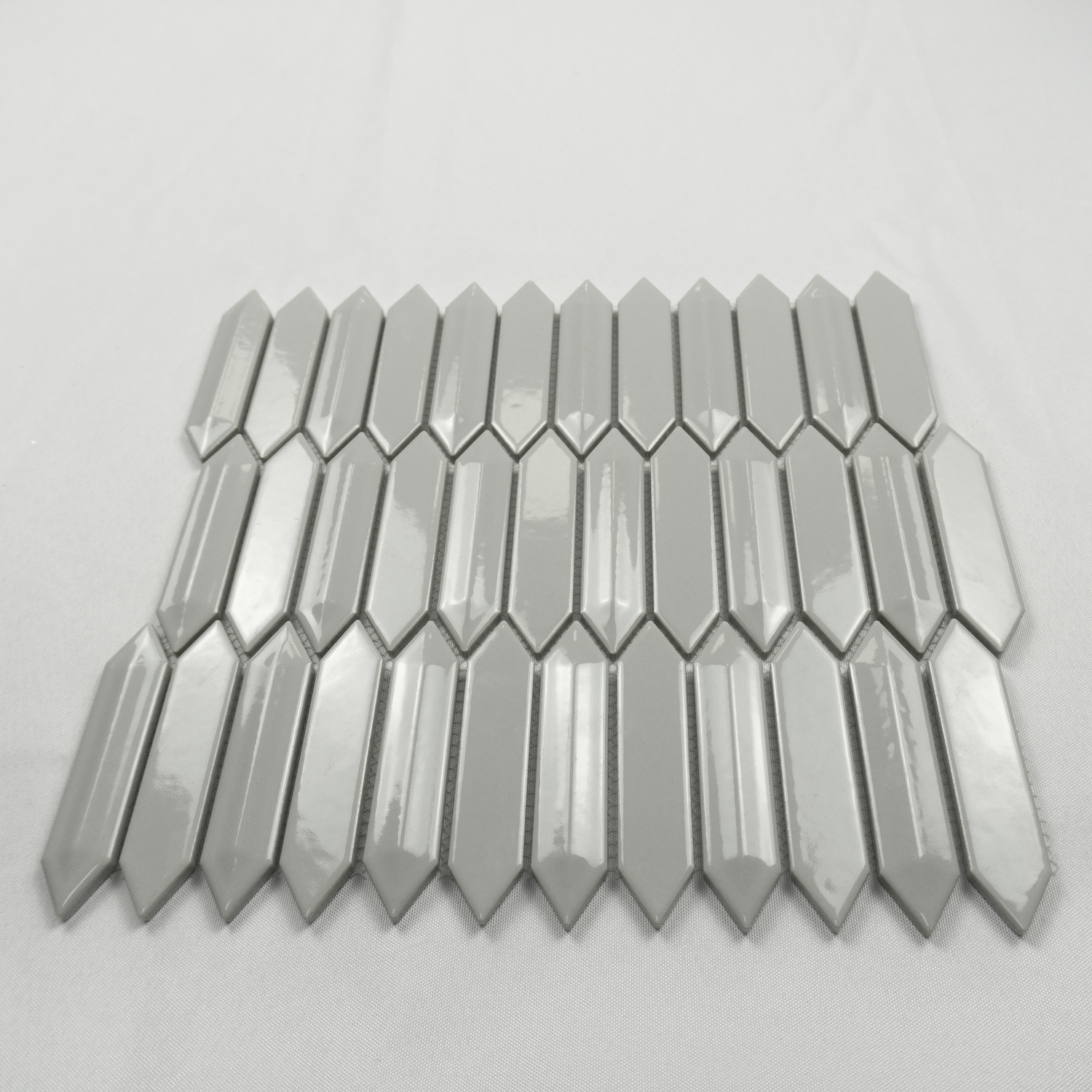 Light Grey 3D Glossy Arrow Mosaic Tiles Home Mosaic Wall Tiles Decorative 3D Tiles
