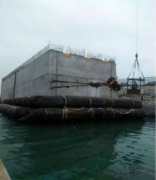 Sunken Ships Lifting Marine Rubber Airbag Floating