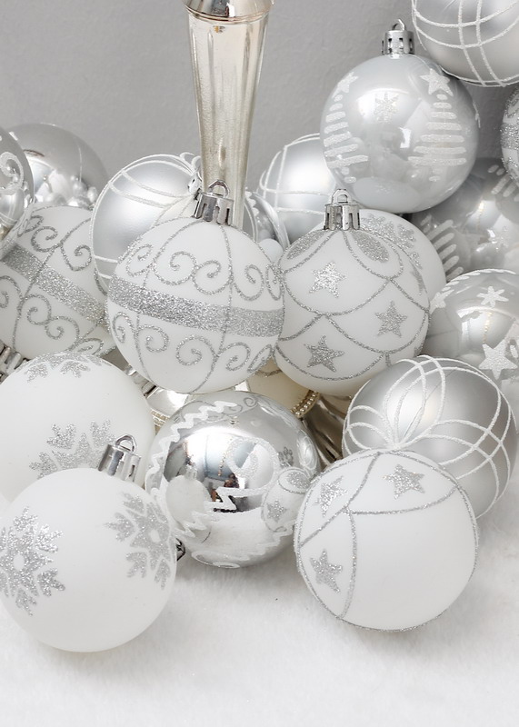 silver and white colour Christmas plastic ball ornaments