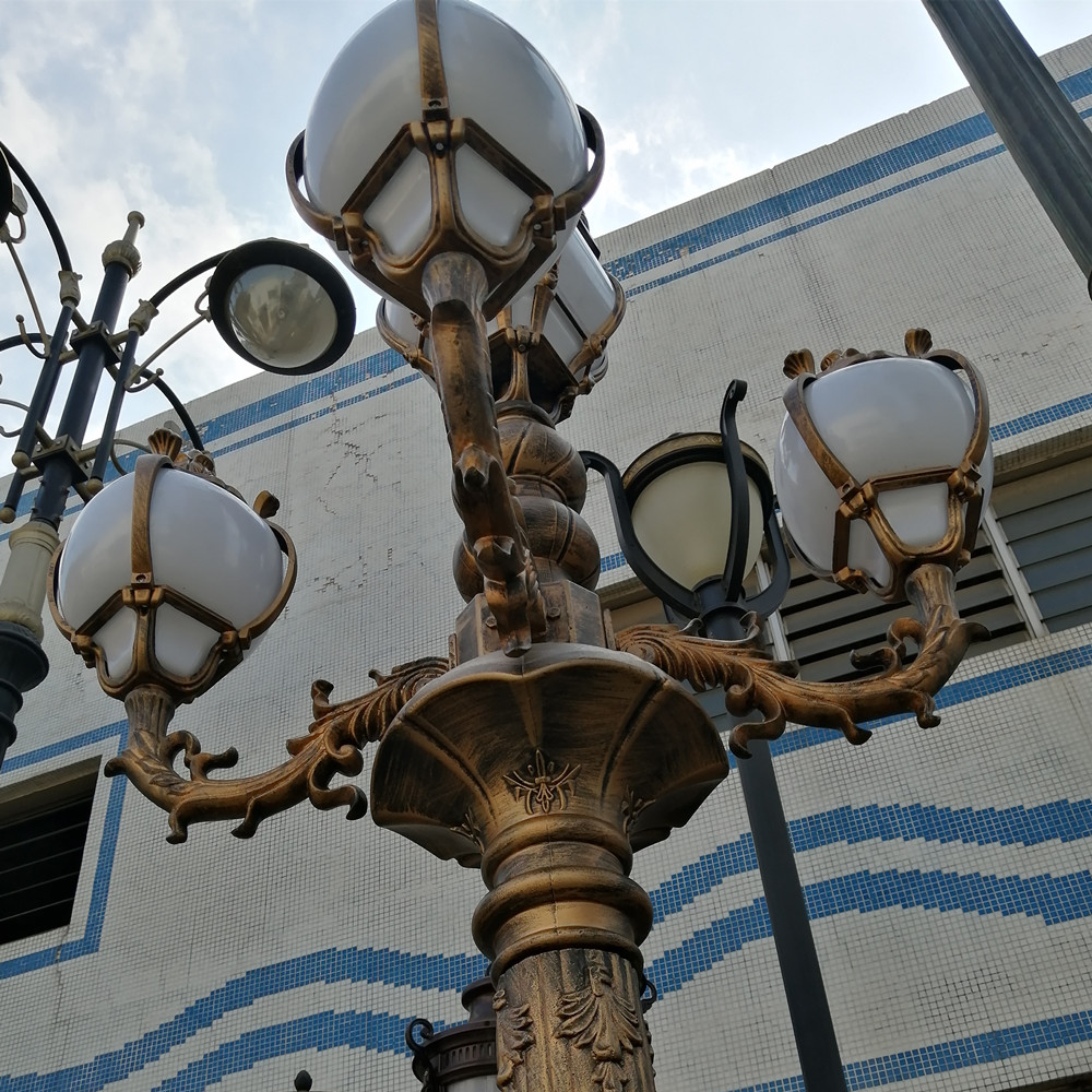 factory custom modern top class europe outdoor garden park main gate front lights