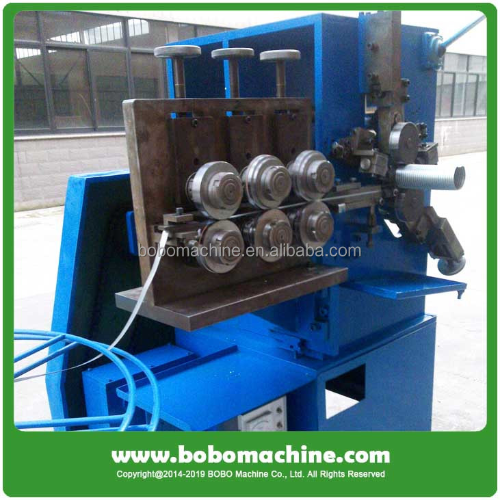 Metal flexible hose machine