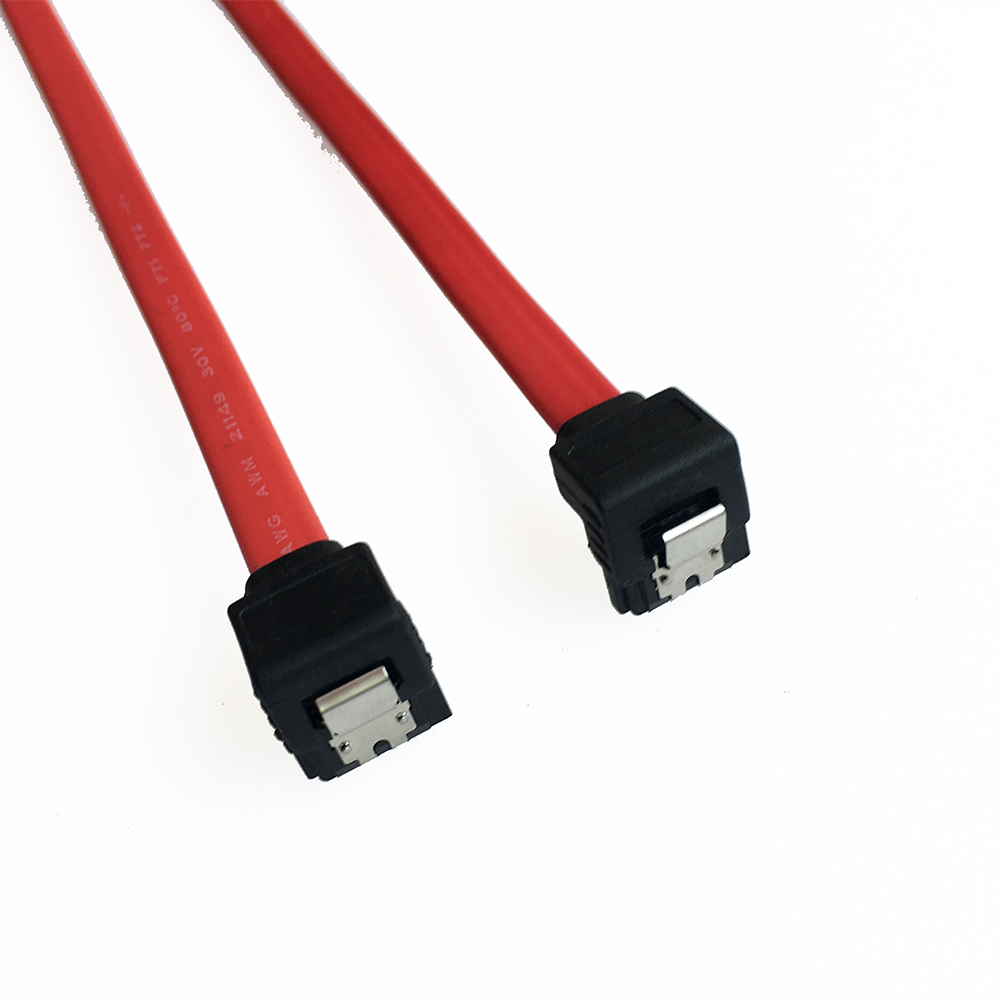 Câble SATA 7 Broches – 65cm – Verrouillage Métallique – Rouge