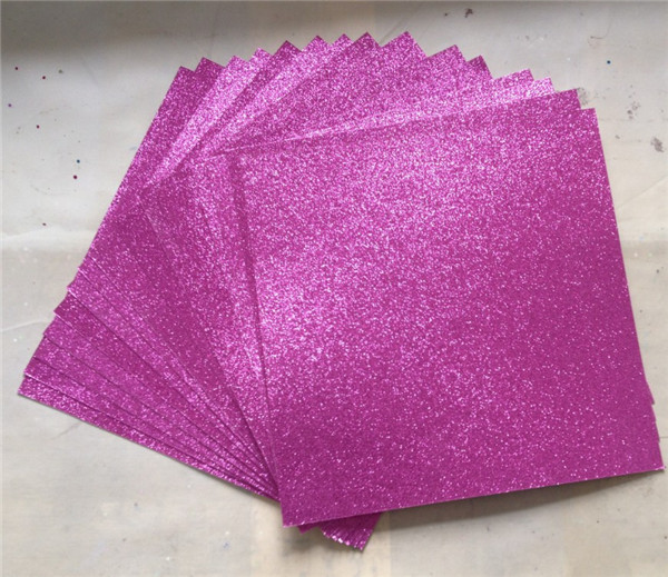 免费样品可用荧光颜色 12x12 闪光卡片纸