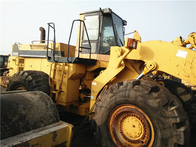 Used Komatsu WA600-1 Wheel Loader - High Digging Power
