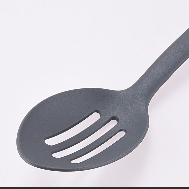 Food Grade Nylon Kitchenware Set Non-stick Nylon Kitchen Spoon High Temperature Cooking Slotted Spoon