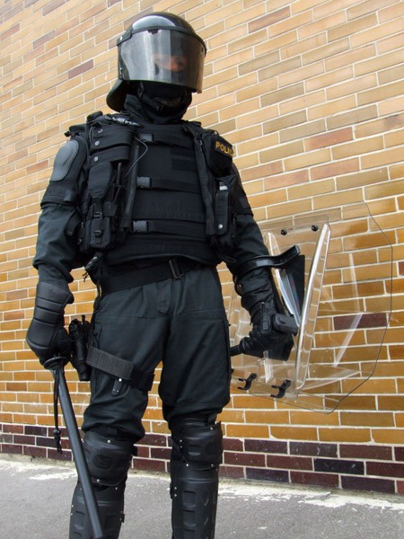 防暴盾牌聚碳酸酯防暴盾牌防暴装备军事屏蔽 - buy anti riot shield